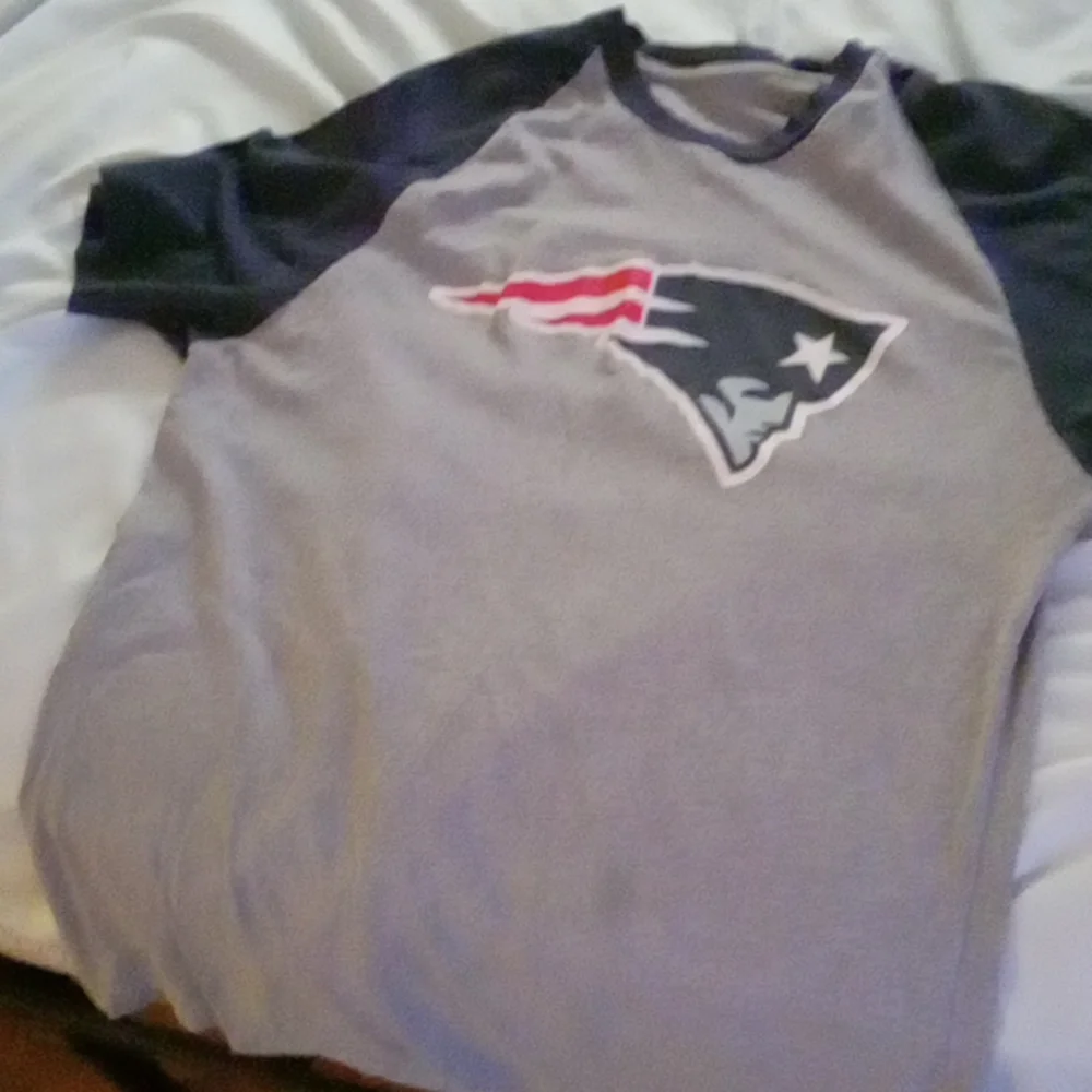 Clothes - Picture 1 of 3